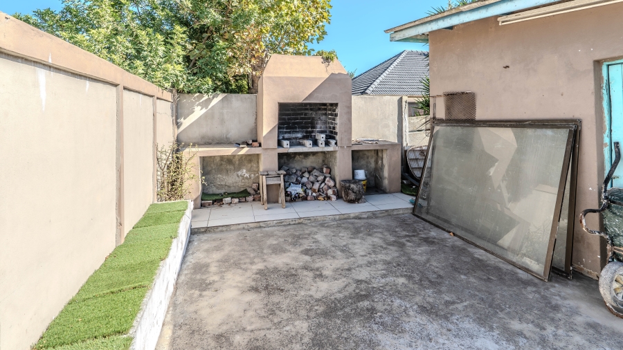 3 Bedroom Property for Sale in De La Haye Western Cape